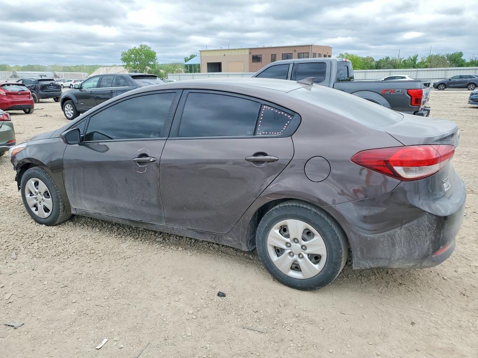 2018 KIA FORTE LX — Фото 2 из 12