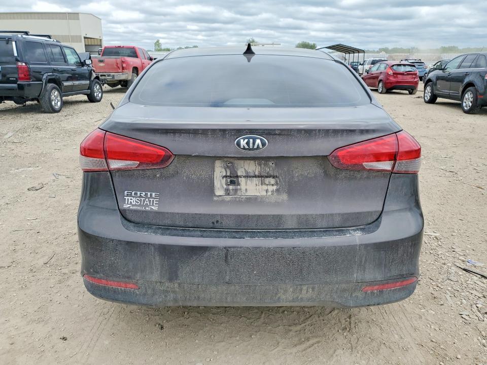 2018 KIA FORTE LX — Фото 6 из 12