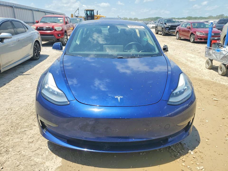 2018 TESLA MODEL 3 — Фото 5 из 12