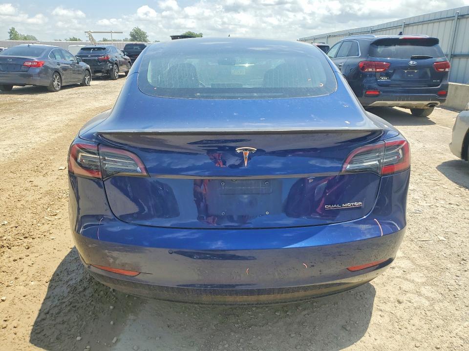 2018 TESLA MODEL 3 — Фото 6 из 12