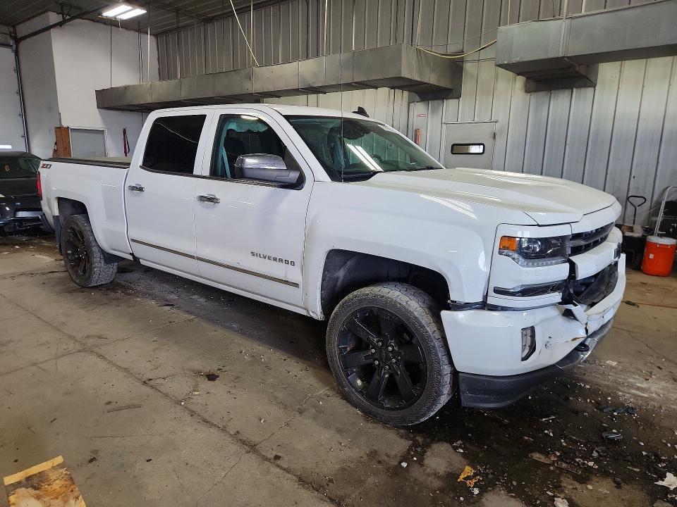 3GCUKSEJ2HG130068 2017 CHEVROLET SILVERADO photo no. 4