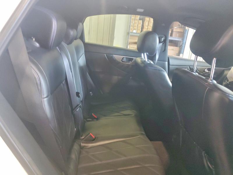 2017 INFINITI QX70 BASE — Фото 11 из 13