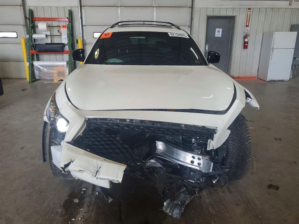 2017 INFINITI QX70 BASE — Фото 5 из 13