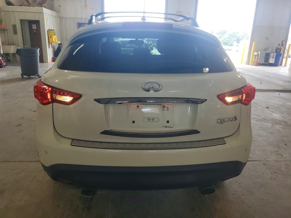 2017 INFINITI QX70 BASE — Фото 6 из 13