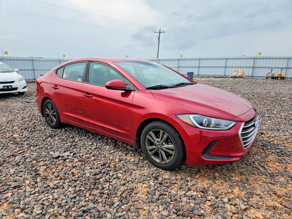 2017 HYUNDAI ELANTRA SE — Фото 4 из 12
