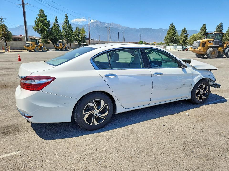 2017 HONDA ACCORD LX — Фото 3 из 13