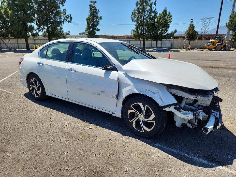 2017 HONDA ACCORD LX — Фото 4 из 13