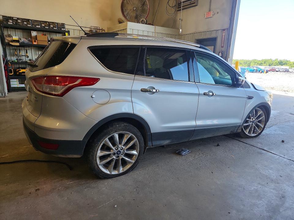 2016 FORD ESCAPE SE — Фото 3 из 12