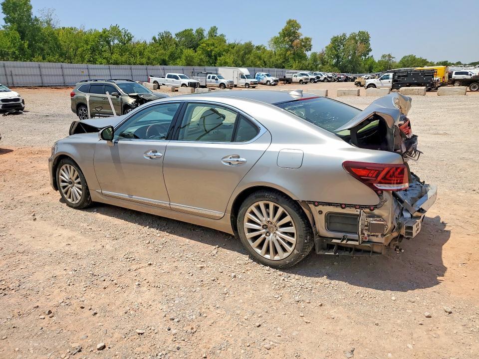 2016 LEXUS LS 460 — Фото 2 из 13