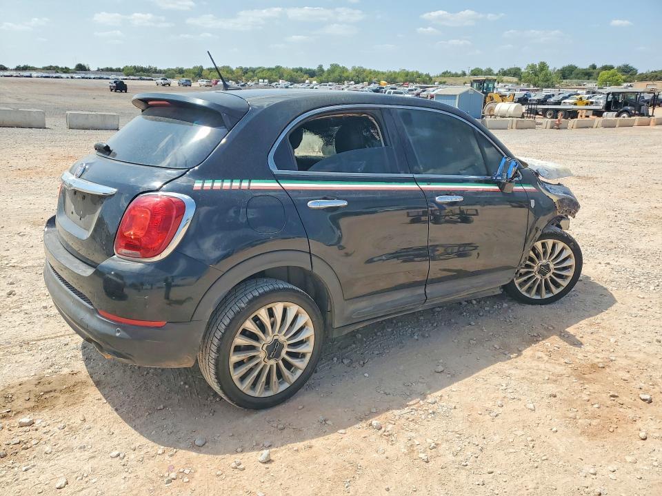 2016 FIAT 500X LOUNGE — Фото 3 из 12