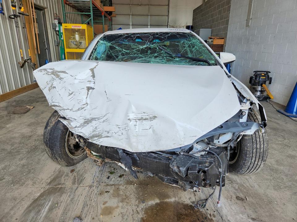 2015 TOYOTA CAMRY SE — Фото 5 из 13