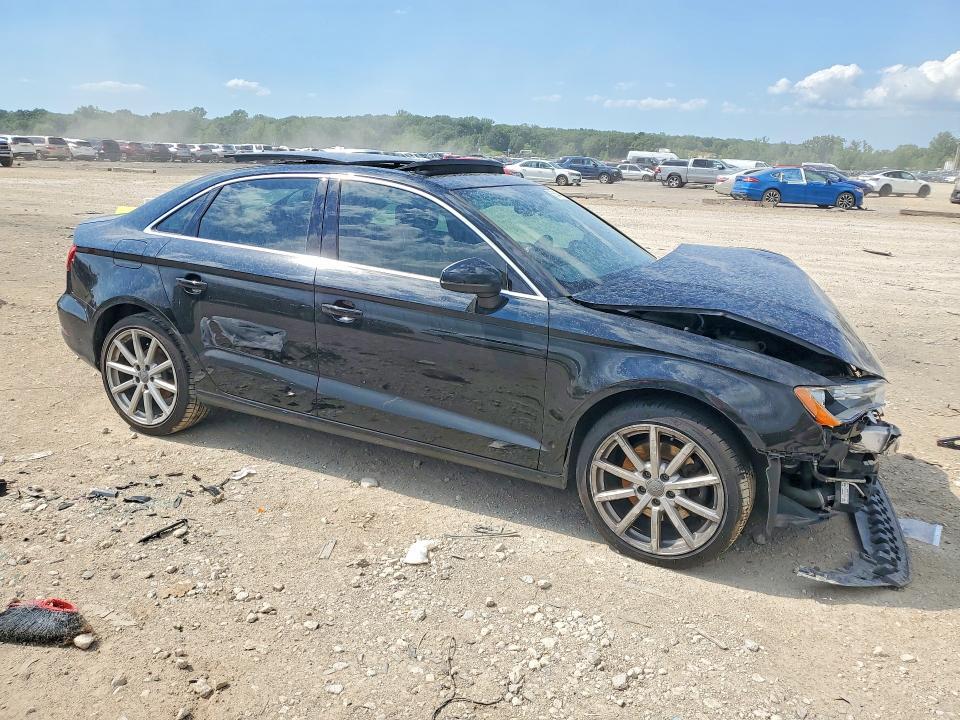 WAUEFGFF3F1061111 2015 AUDI A3 photo no. 4