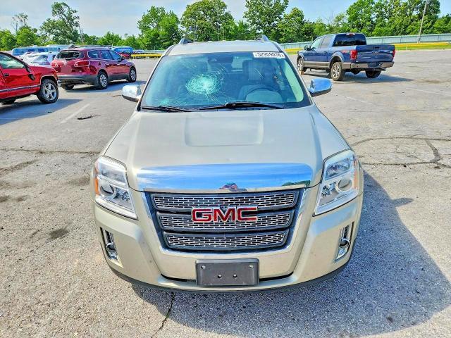 2015 GMC TERRAIN SLT — Фото 5 из 13