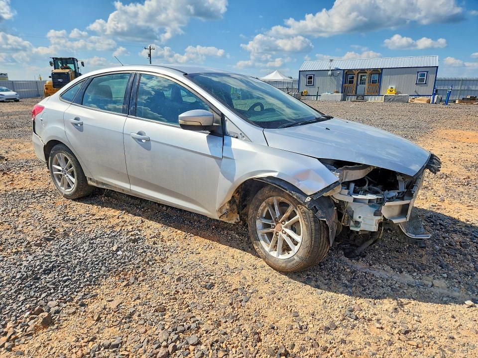 2015 FORD FOCUS SE — Фото 4 из 13