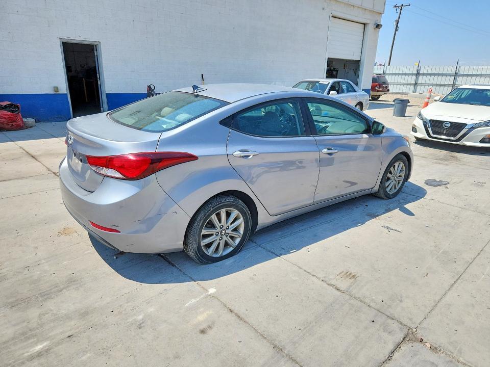 2014 HYUNDAI ELANTRA SE — Фото 3 из 12