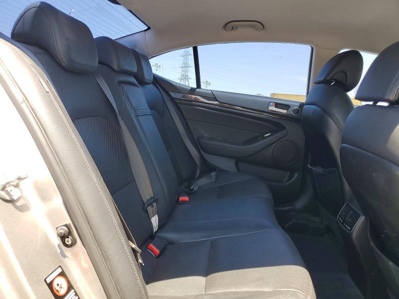 2014 KIA CADENZA PREMIUM — Фото 10 из 12
