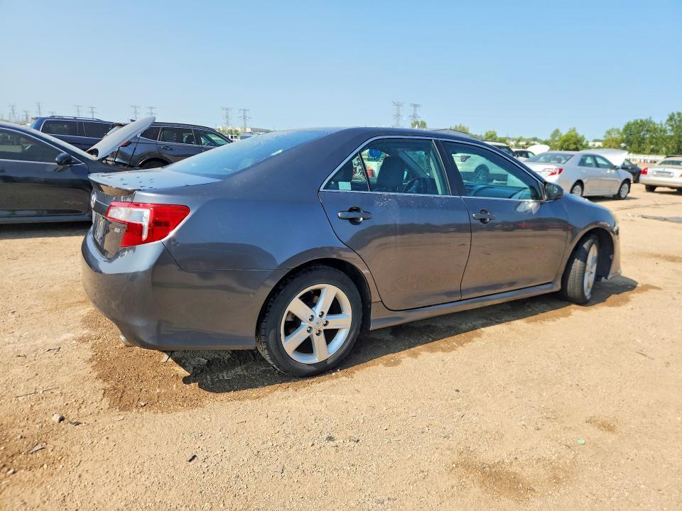 4T1BF1FK1DU297165 2013 TOYOTA CAMRY photo no. 3