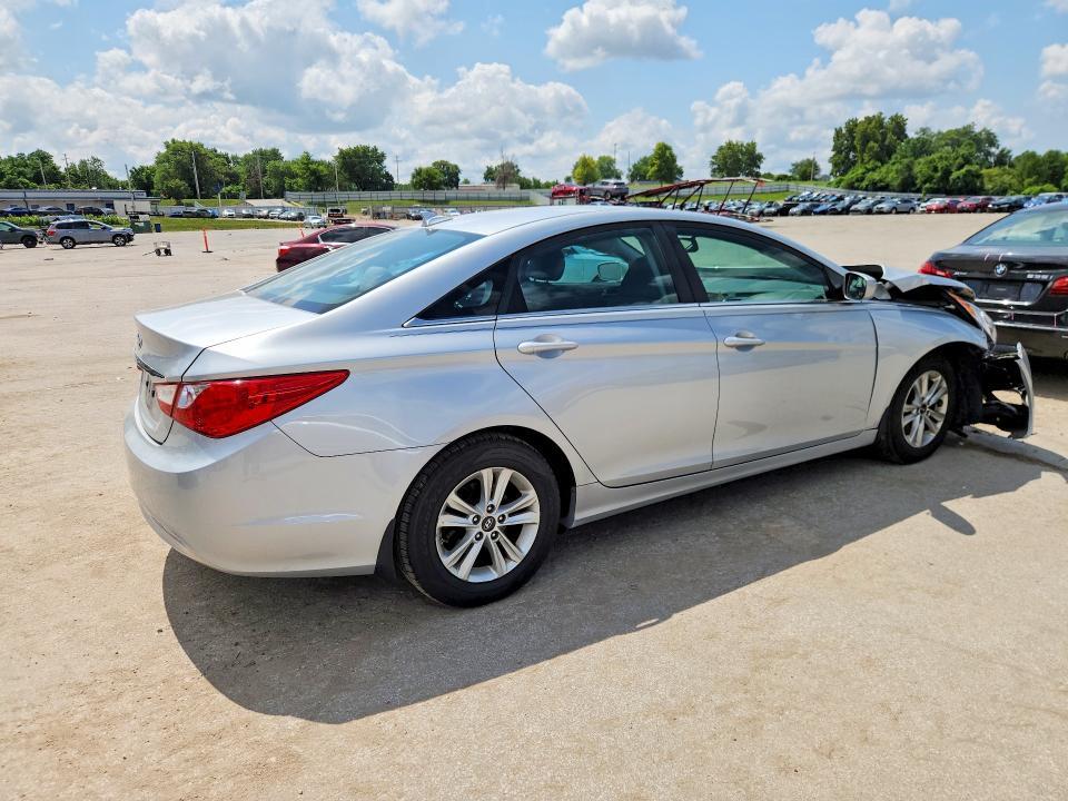 2013 HYUNDAI SONATA GLS — Фото 3 из 12