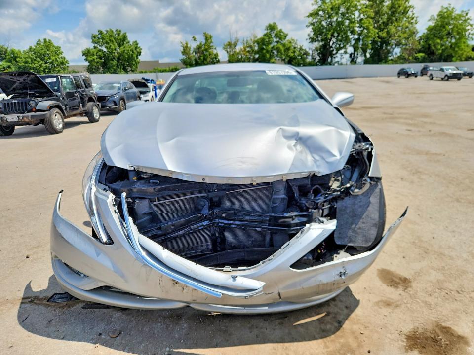 2013 HYUNDAI SONATA GLS — Фото 5 из 12