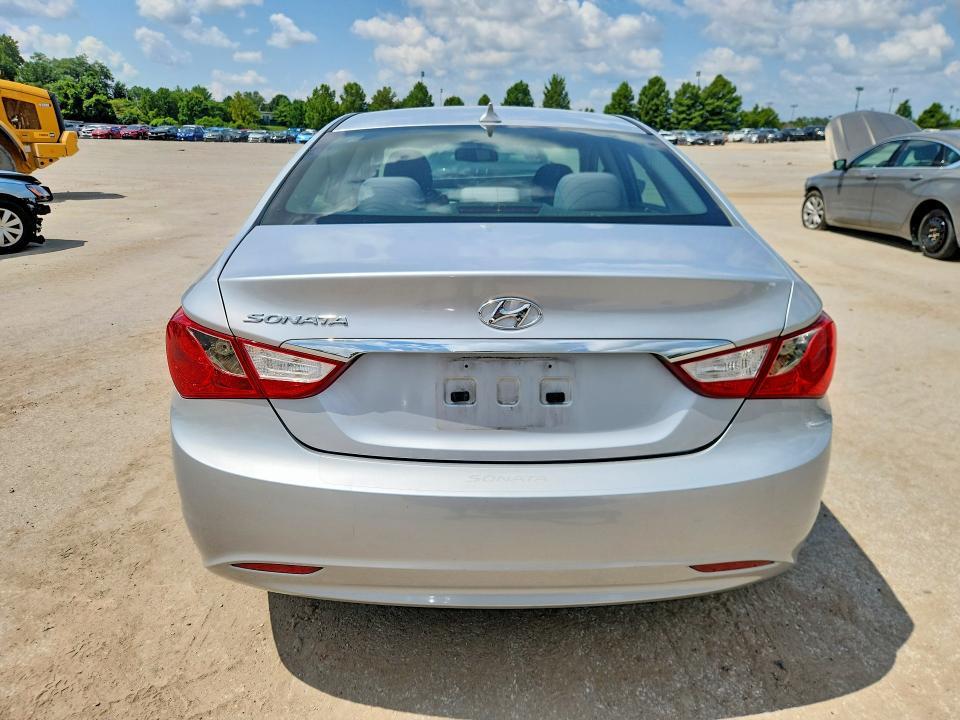 2013 HYUNDAI SONATA GLS — Фото 6 из 12