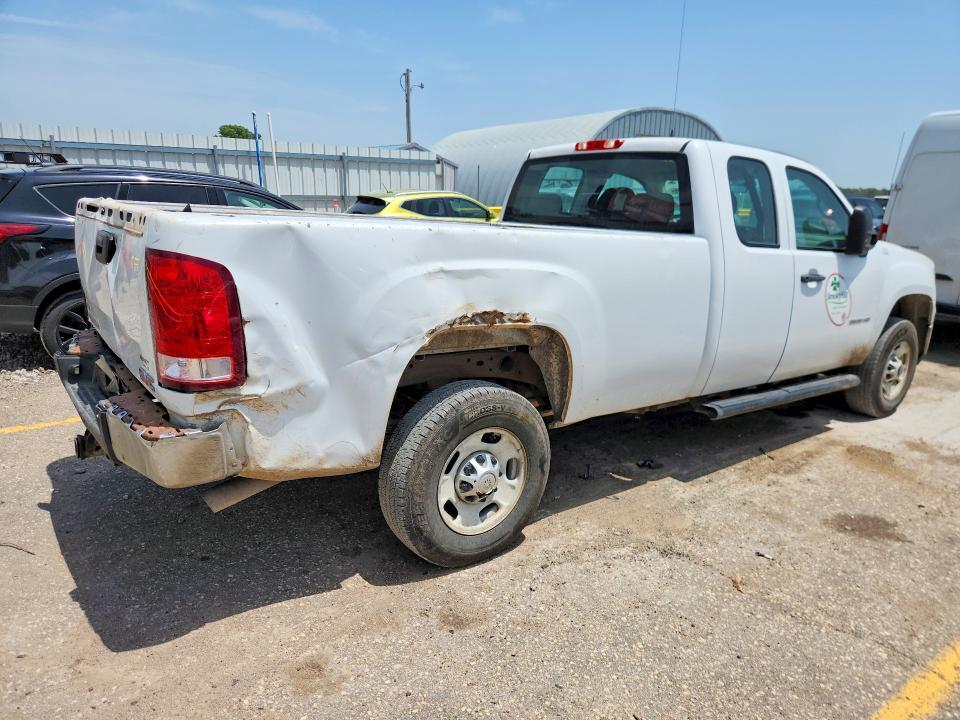 2013 GMC SIERRA C2500 HEAVY DUTY — Фото 3 из 12