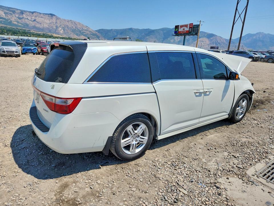 2013 HONDA ODYSSEY TOURING — Фото 3 из 12