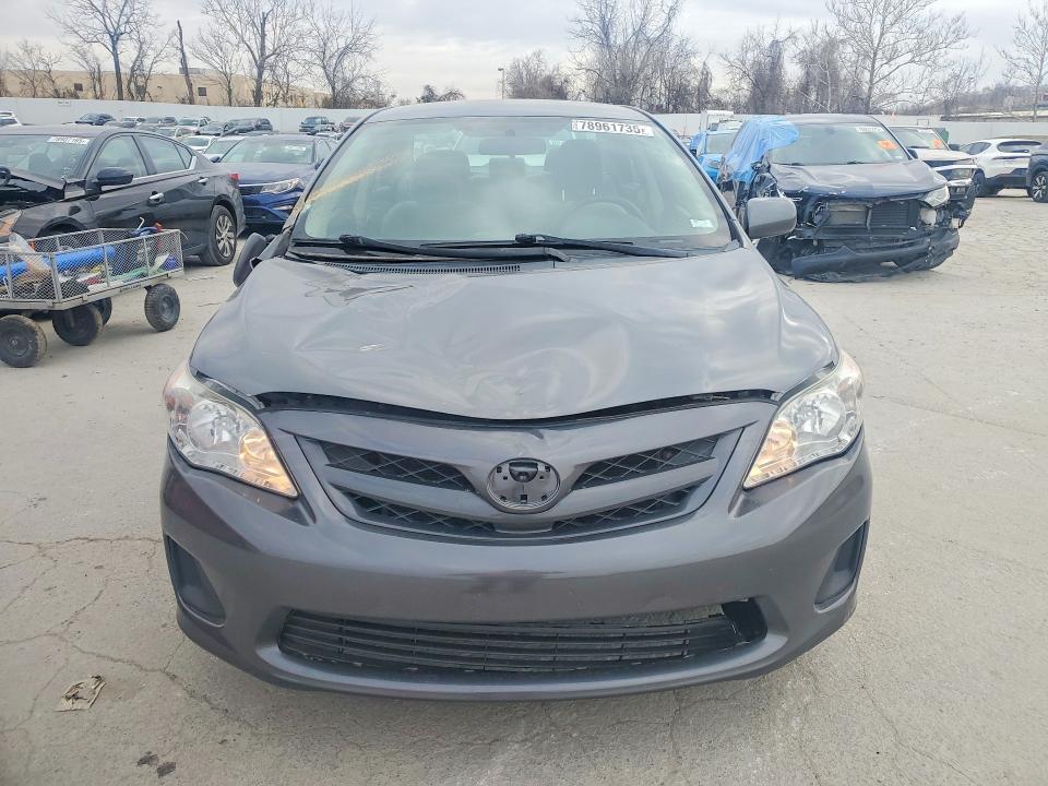 2T1BU4EE0CC826236 2012 TOYOTA COROLLA photo no. 5