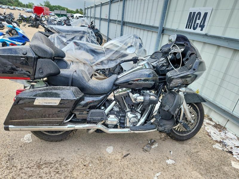 2011 HARLEY-DAVIDSON FLTRU 1HD1KGM13BB632877