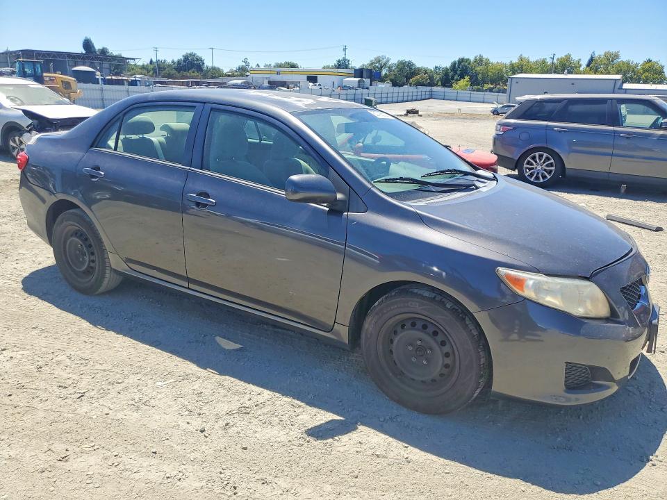 1NXBU4EE8AZ340110 2010 TOYOTA COROLLA photo no. 4