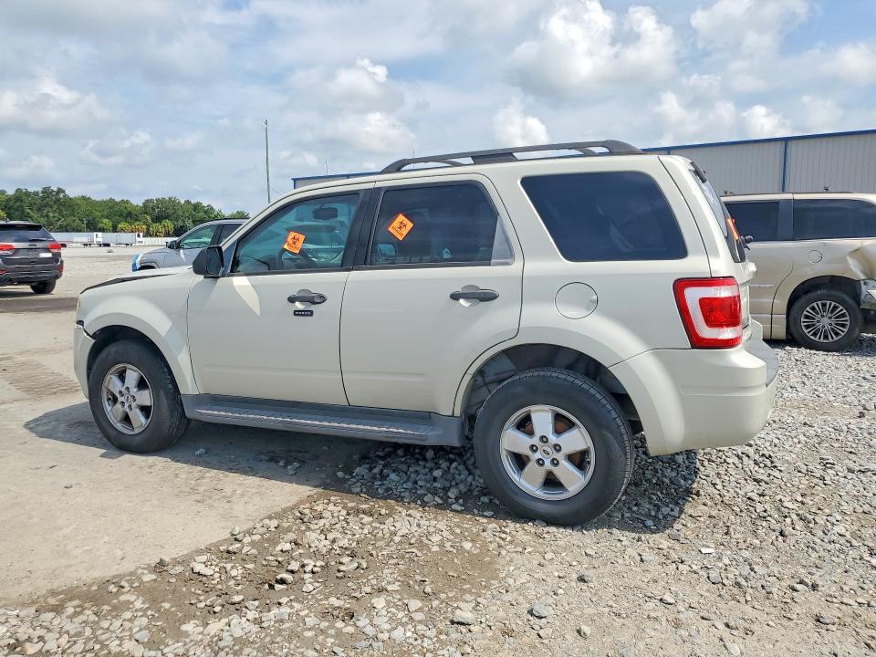 1FMCU03799KA36664 2009 FORD ESCAPE photo no. 2