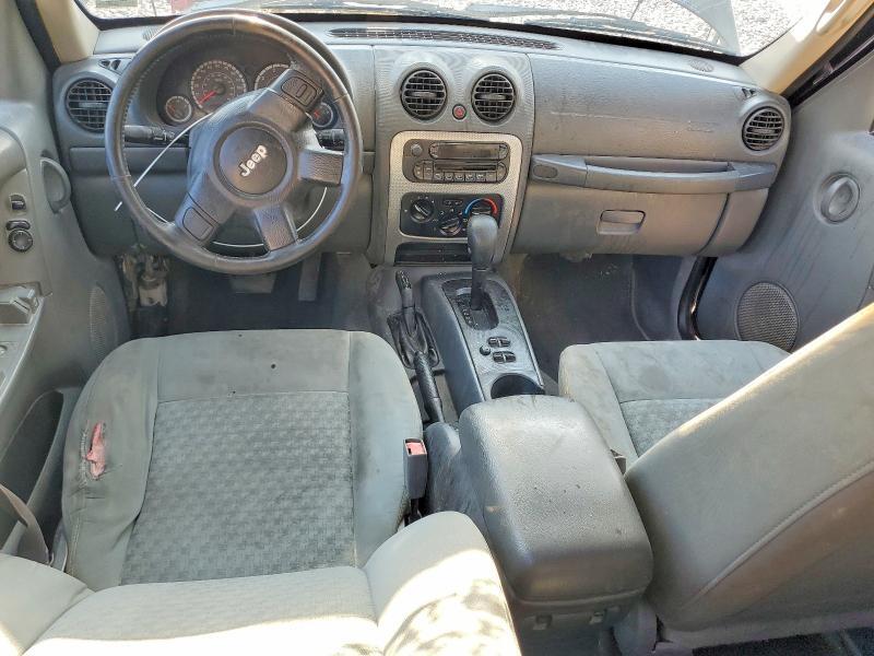 2006 JEEP LIBERTY SPORT — Фото 8 из 13