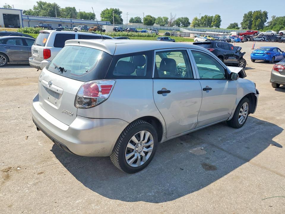 2T1KR32E15C400882 2005 TOYOTA MATRIX photo no. 3