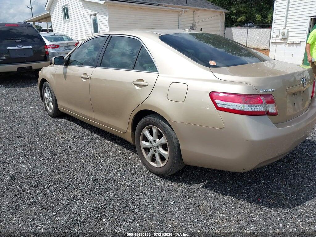 4T1BF3EK3BU131708 2011 TOYOTA CAMRY photo no. 3