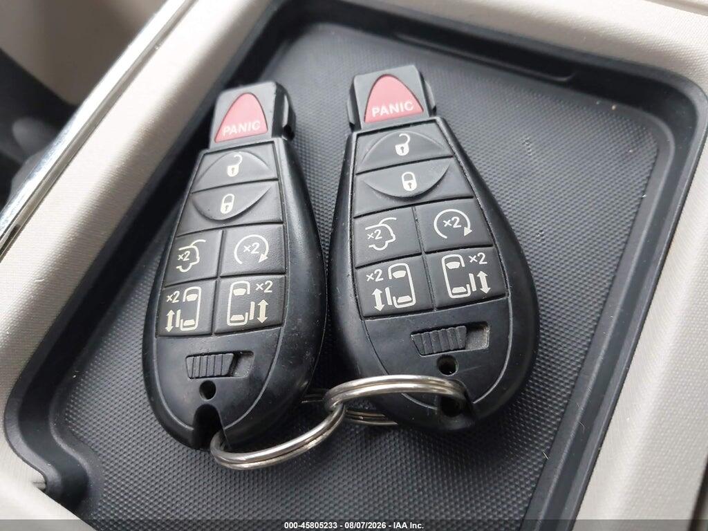 2A4RR8DG0BR760158 2011 CHRYSLER TOWN & COUNTRY photo no. 11