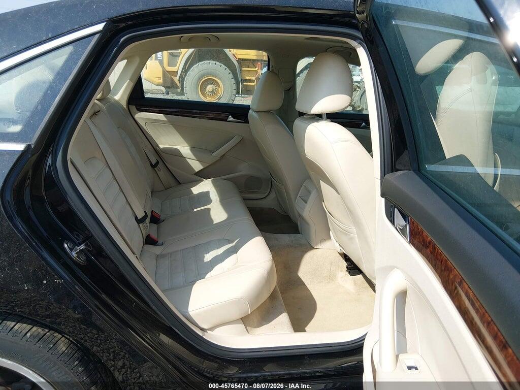 1VWCN7A38CC083712 2012 VOLKSWAGEN PASSAT photo no. 8