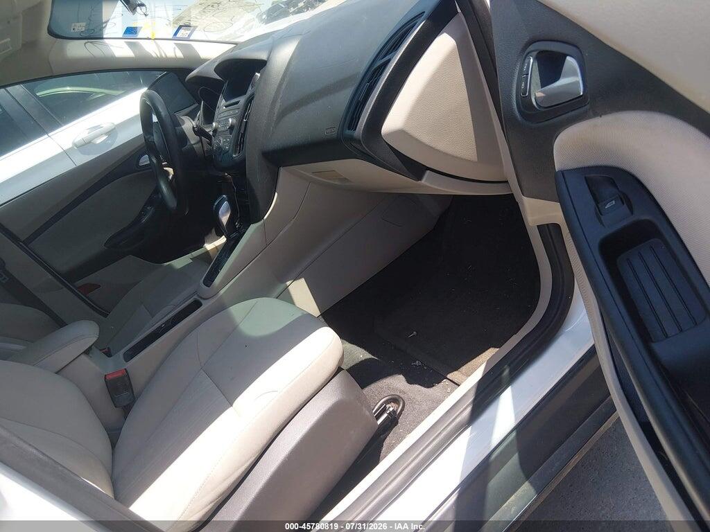 1FADP3K24FL271069 2015 FORD FOCUS photo no. 5