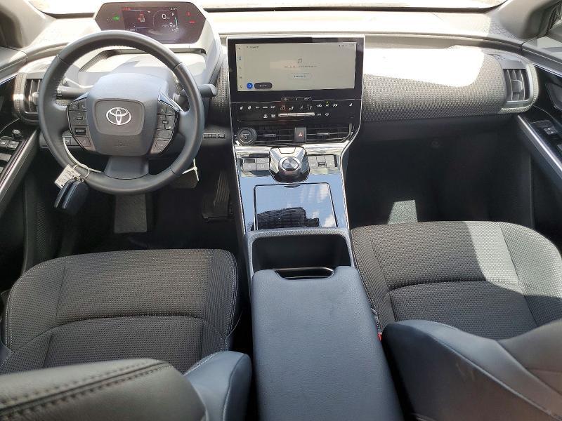 2024 TOYOTA BZ4X XLE — Фото 8 из 13
