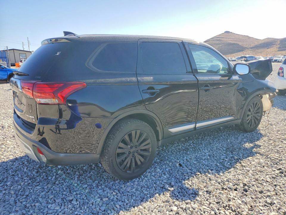 2019 MITSUBISHI OUTLANDER SE — Фото 3 из 13