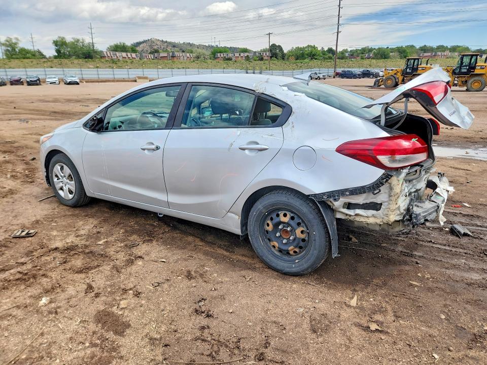 2018 KIA FORTE LX — Фото 2 из 12