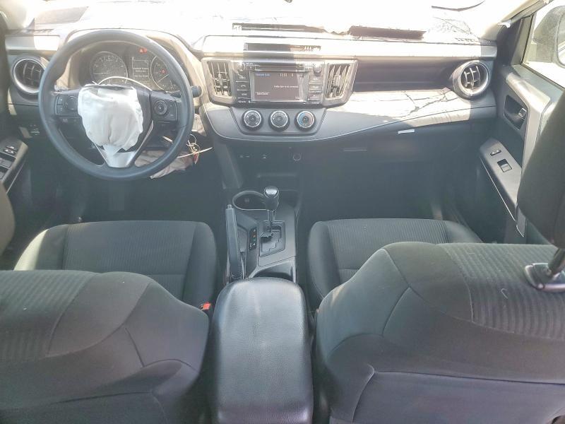 2018 TOYOTA RAV4 LE — Фото 8 из 14