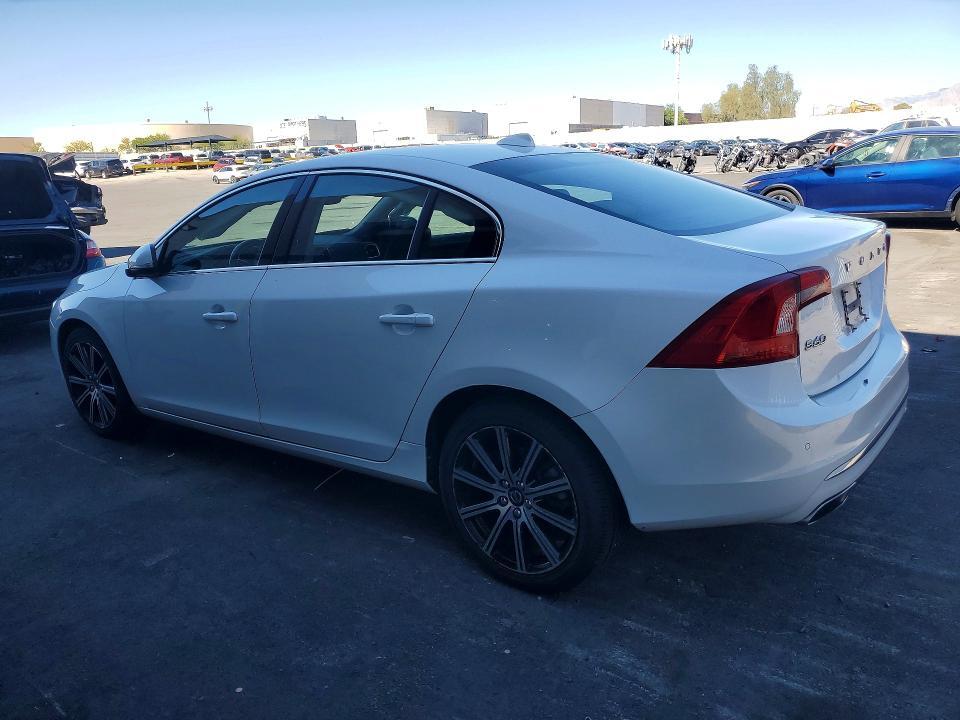 2018 VOLVO S60 INSCRIPTION — Фото 2 из 12