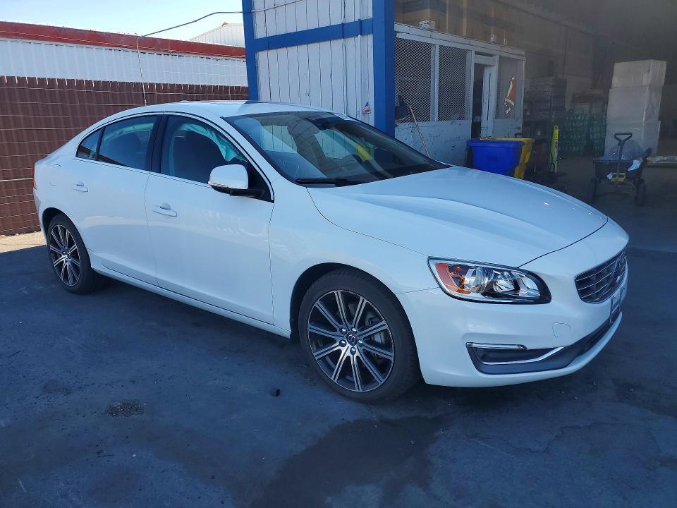 2018 VOLVO S60 INSCRIPTION — Фото 4 из 12