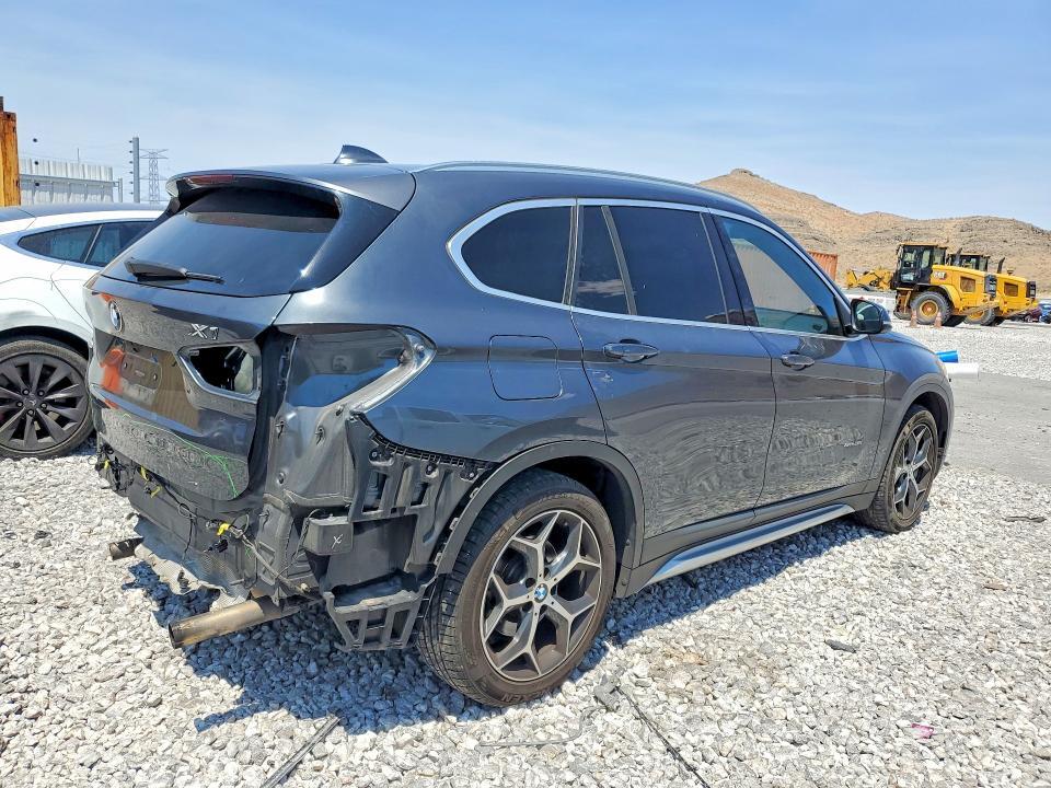 2017 BMW X1 SDRIVE28I — Фото 3 из 14