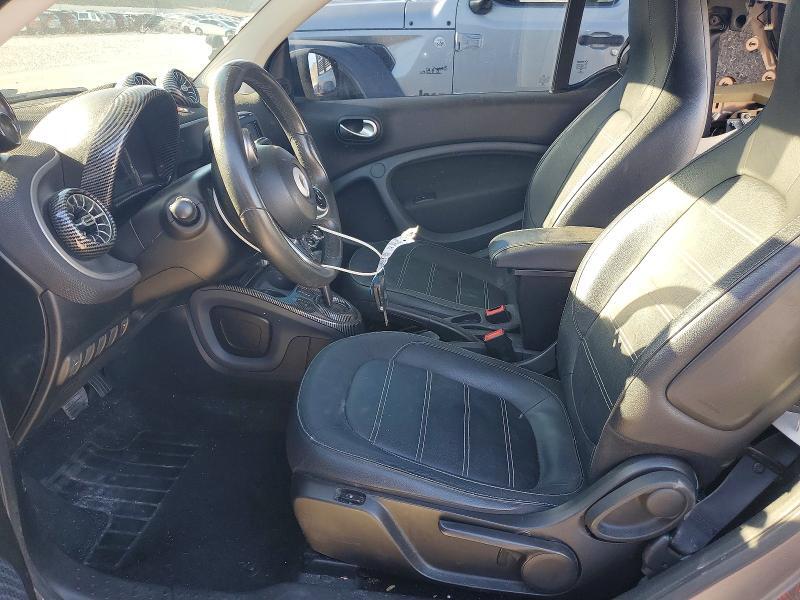 2017 SMART FORTWO — Фото 7 из 13