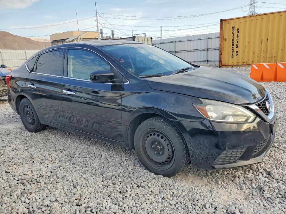 2017 NISSAN SENTRA S — Фото 4 из 12