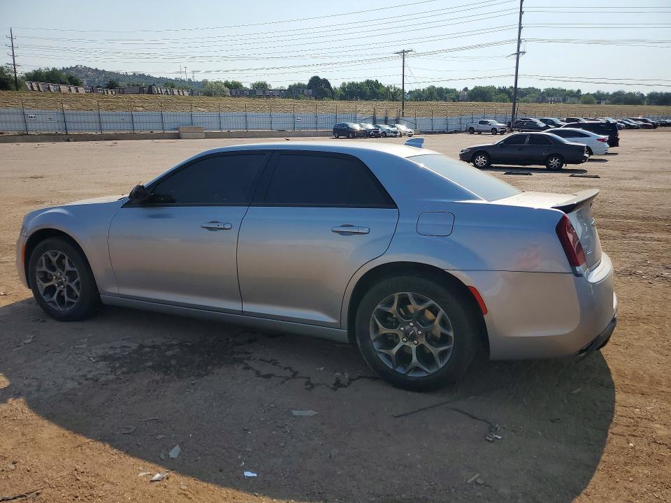 2016 CHRYSLER 300 S — Фото 2 из 12