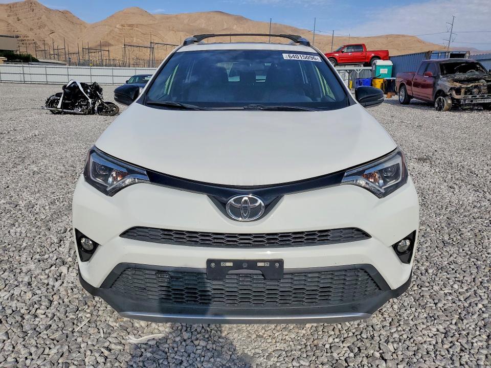 2016 TOYOTA RAV4 SE — Фото 5 из 13