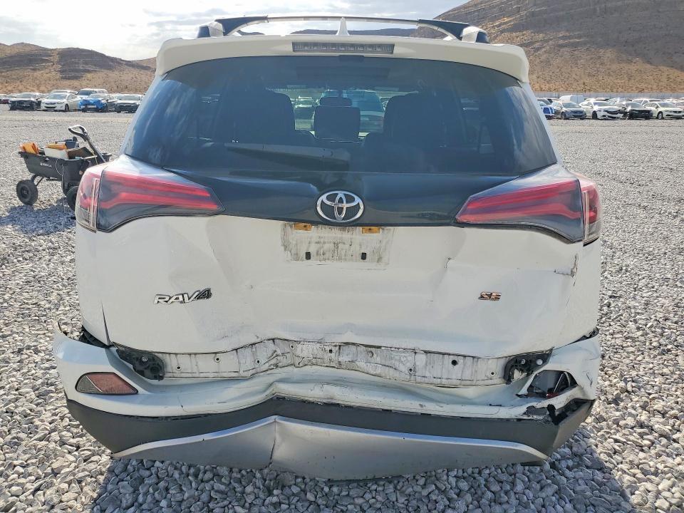 2016 TOYOTA RAV4 SE — Фото 6 из 13