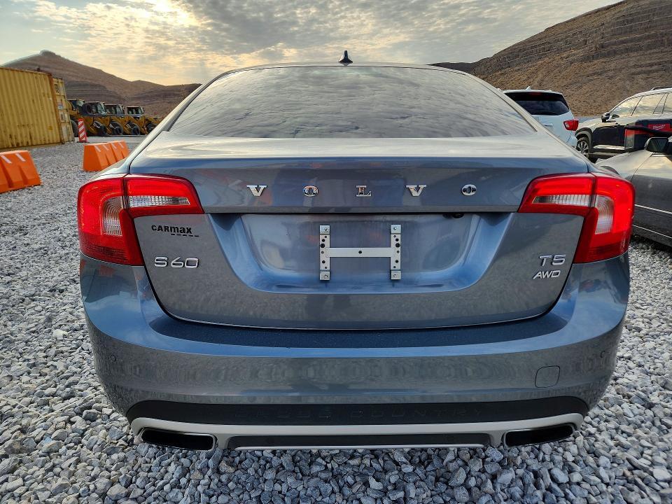 2016 VOLVO S60 CROSS COUNTRY T5 — Фото 6 из 13