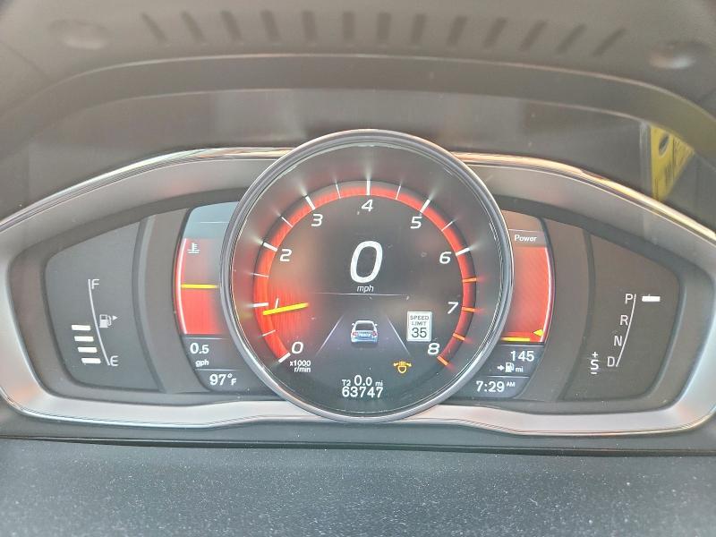 2016 VOLVO S60 CROSS COUNTRY T5 — Фото 9 из 13